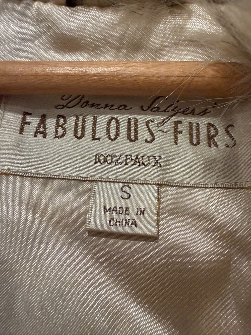 Donna Salyers' Fabulous-Furs Faux Fur Vest Small - Picture 6 of 11